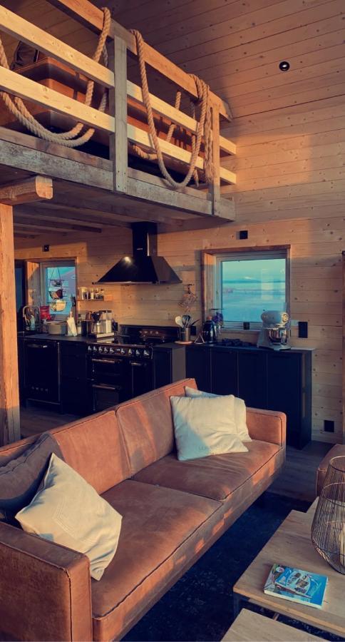 Unique Barnhouse In Amazing Gimsoy In Lofoten Saupstad  Exterior photo